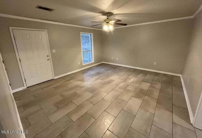 Photo - 214 Carter St