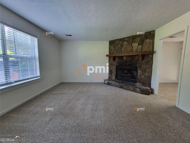 795 Farm Creek Rd NE