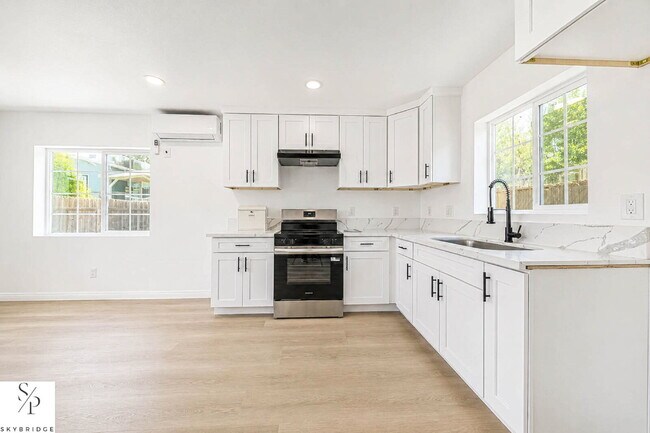 Bright 1BR in Los Angeles — Cozy, Convenient City Living