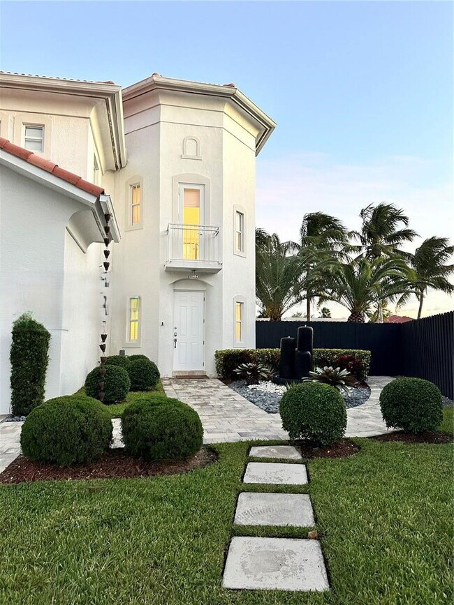 Photo - 6801 NW 113th Ct