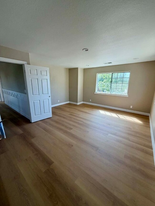 Photo - 2106 Shortridge Ave