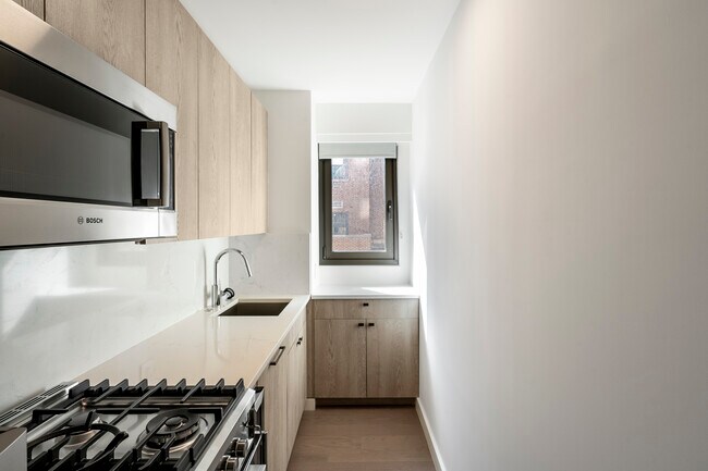 Photo - 220 East 72nd Street