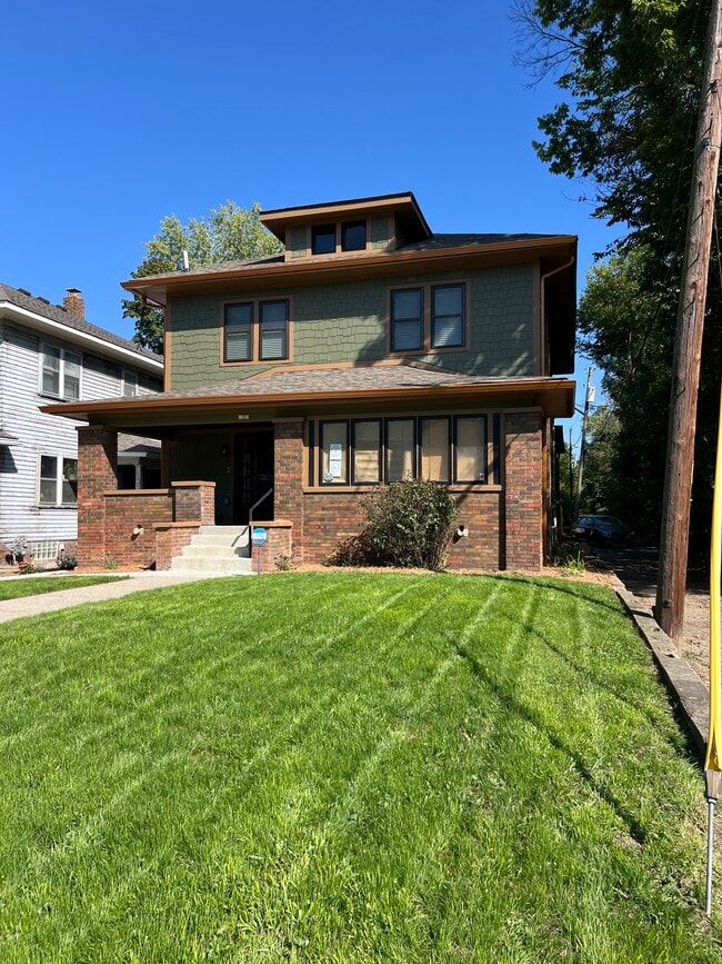 Photo - 1235 Tecumseh St