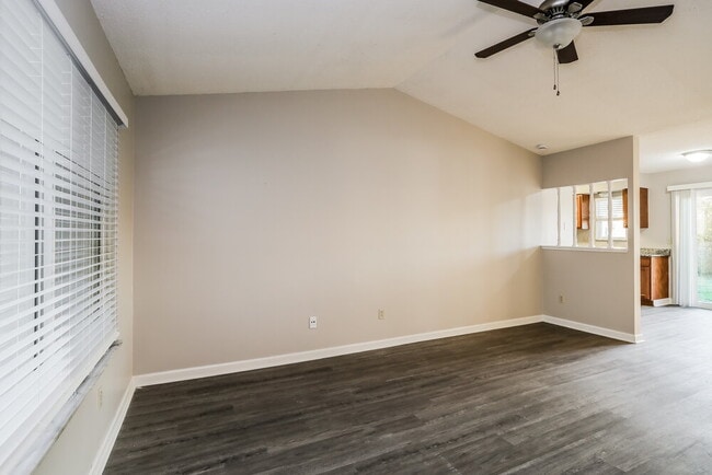 Photo - 3117 Falcon Bridge Dr