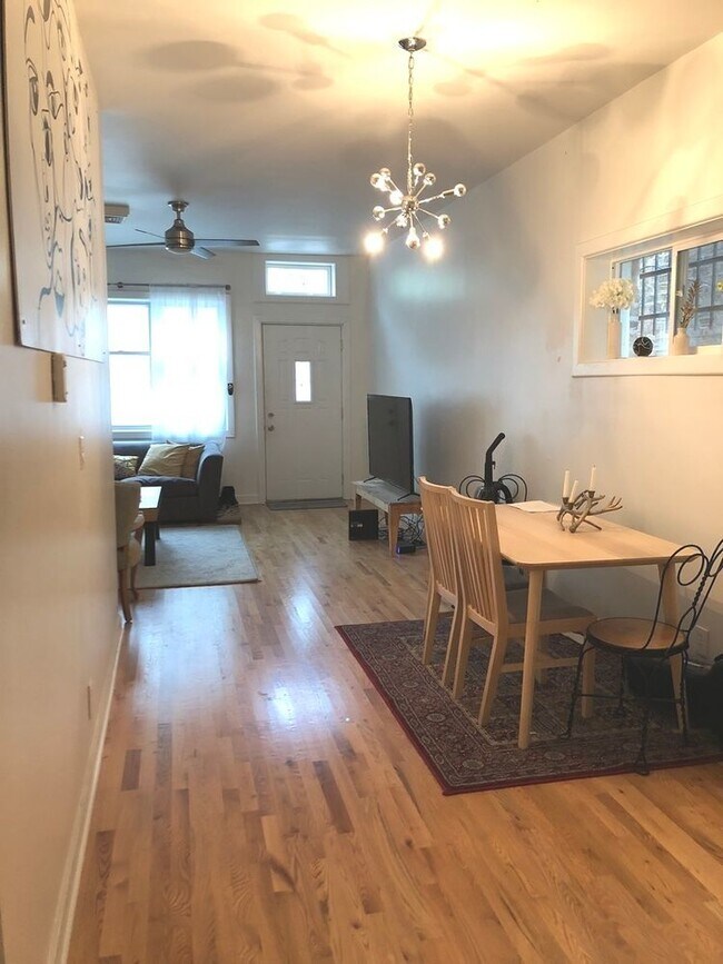 1526 N Artesian Ave Rental House Rental in Chicago, IL