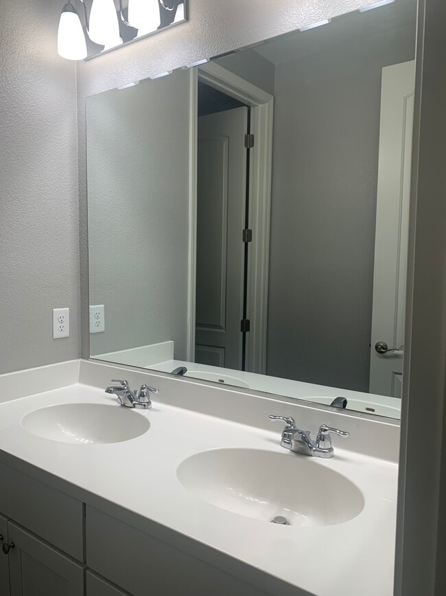 Photo - 2011 Jalen St