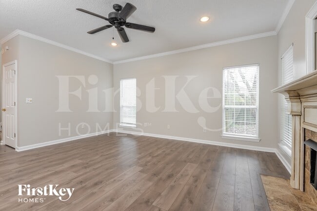 Photo - 3021 Bowron Rd