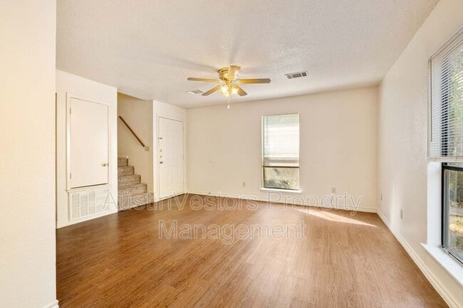 Photo - 200 Concho St Unit B