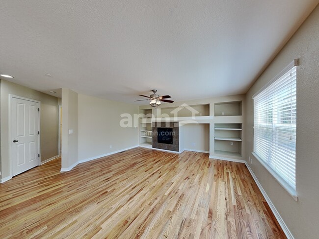 Photo - 25568 E Glasgow Pl