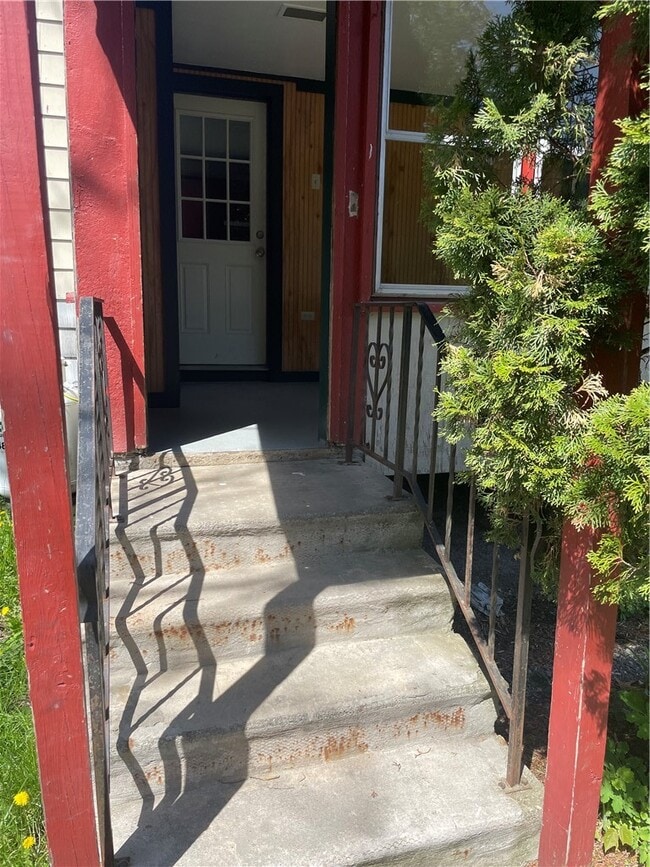 Photo - 7 Wells Ave