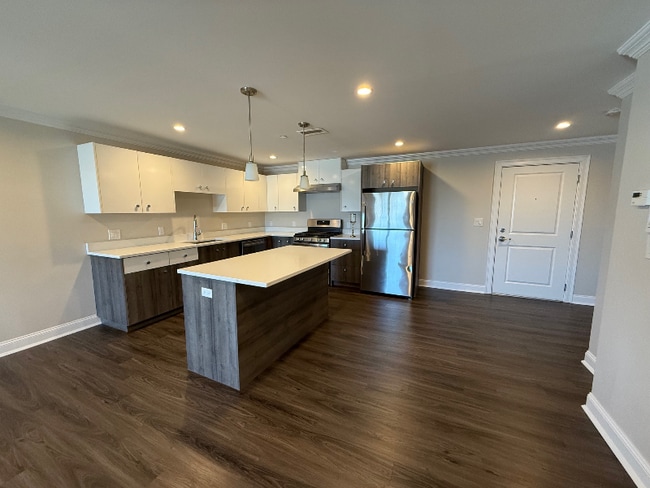 Building Photo - 71 Legacy Blvd Rental