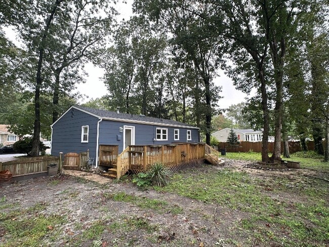 Photo - 408 Apple Dr