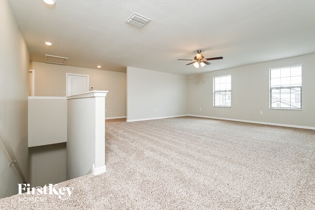 Photo - 14827 Crescent Rock Dr