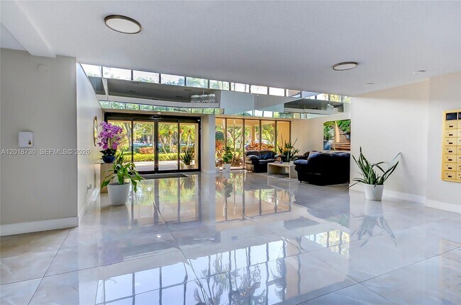 Photo - 16175 Golf Club Rd Unit 113