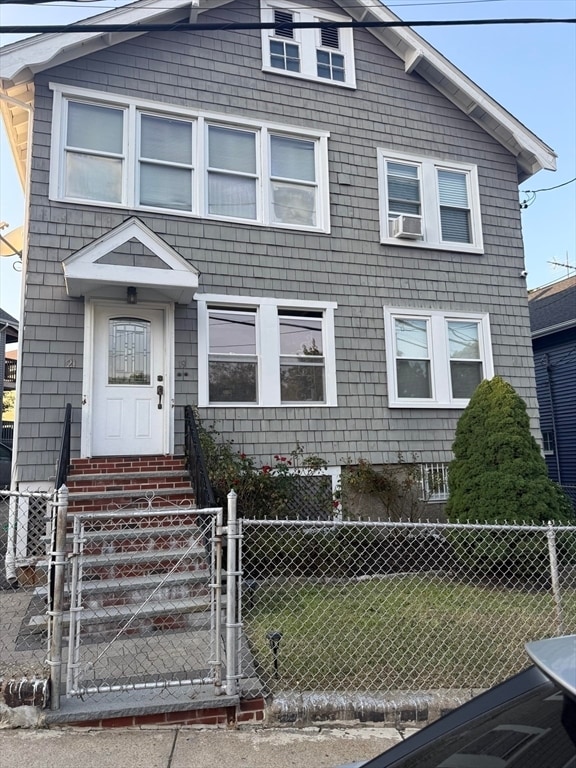 Building Photo - 19 Roxana St Unit 1