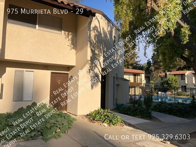 Building Photo - 975 Murrieta Blvd Unit 29