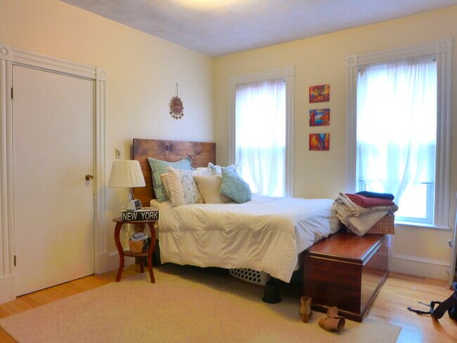 Photo - 23 Foster St Unit 1