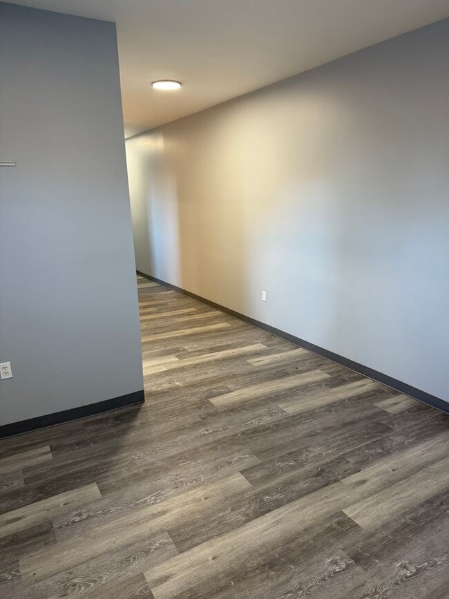 Photo - Mayflower Apartments Unit Apt 820C