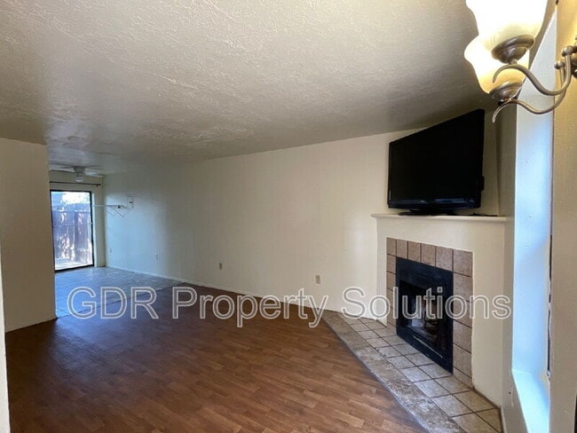Photo - 420 Tennessee St NE Unit B