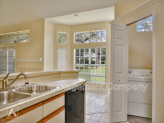 Photo - 1429 Farrindon Cir