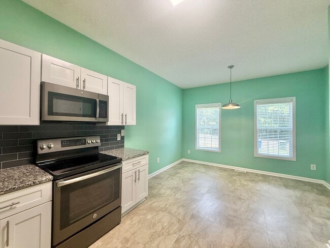 Photo - Newly Remodeled 4BD, 2.5BA Raleigh Home in an HOA Community in a Prime Location Near NC State and...