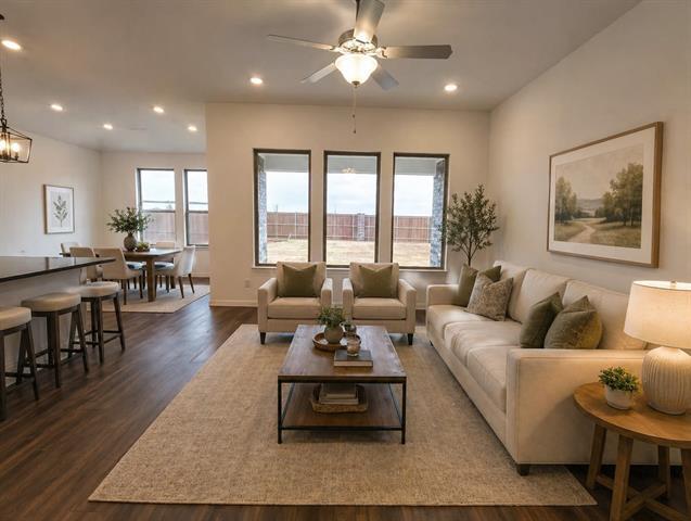 Photo - 2510 Lovegrass Ln