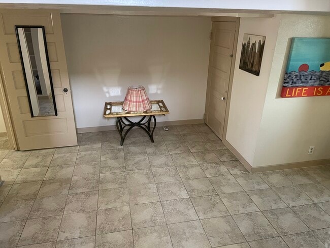 Photo - 604 S 1300 E