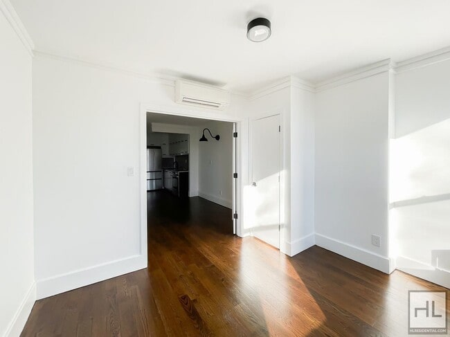 Photo - 3 PLACE / 2-Bed 1-Bath Unidad 3R