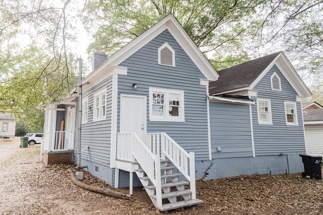 Photo - 725 W Poplar St Unit A