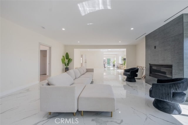 Photo - 1834 Alexandria Ave