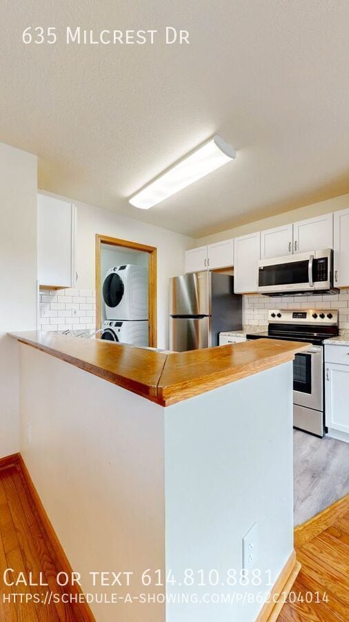 Photo - 635 Milcrest Dr House