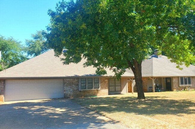 Whitehouse ISD! Beautifully Updated 3 Bedr... - Whitehouse ISD! Beautifully Updated 3 Bedr...