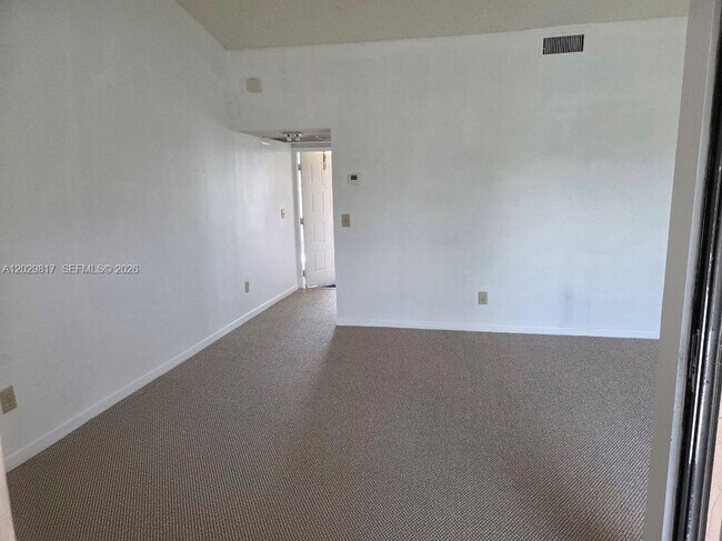 Photo - 1017 Washington Cir Unidad 1017D