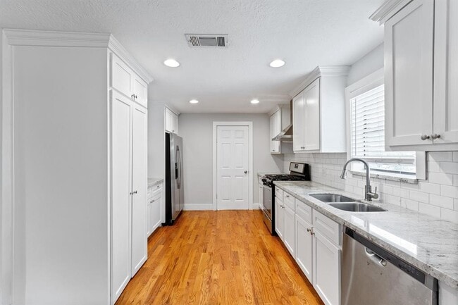 Photo - 1305 Idylwild St