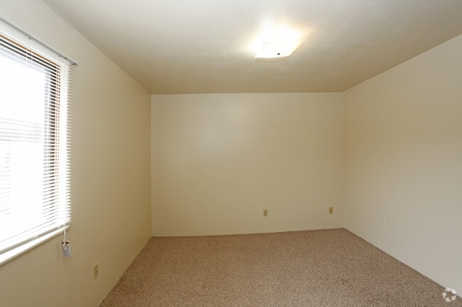 2BR, 1BA - 937SF - Bedroom 2