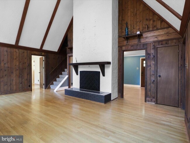 Photo - 11713 Henderson Rd