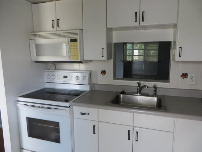 Photo - 2214 NE 1st Way Unit 201