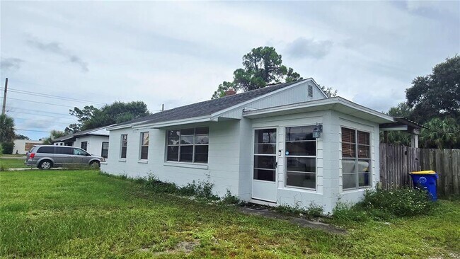Building Photo - 1003 Pinedale Rd Rental