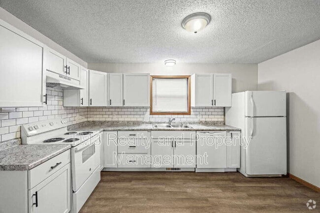 Building Photo - 1908 5th Ave Rental