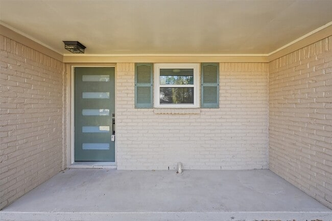 Photo - 5002 Cedar Creek Dr