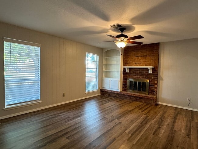 Photo - 2306 NW 75th St