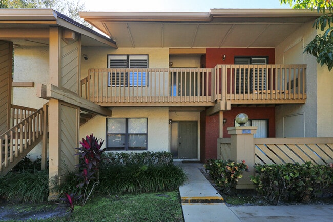 Building Photo - 13105 Belhaven Ct Unit 20