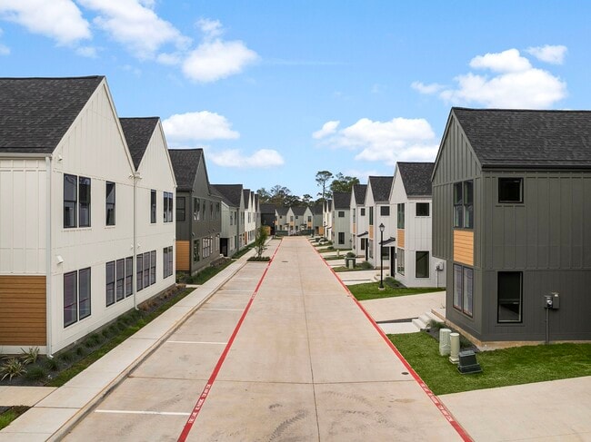 Photo - 1941 Sawdust Rd