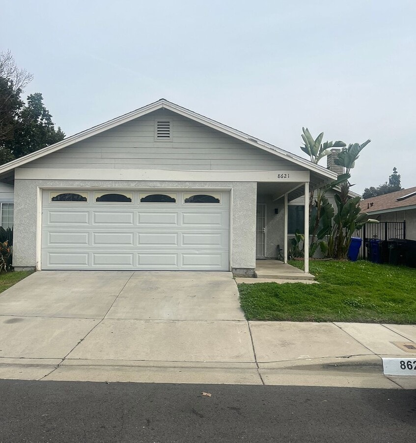 Photo - 8621 Andover Pl