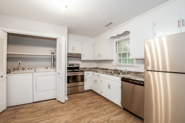 Photo - 887 Timberlake Dr Unidad 3