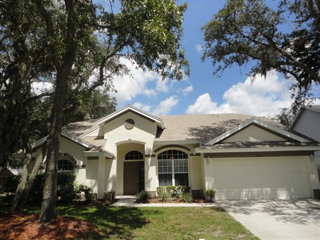 Building Photo - 2302 Lyncrest Ct