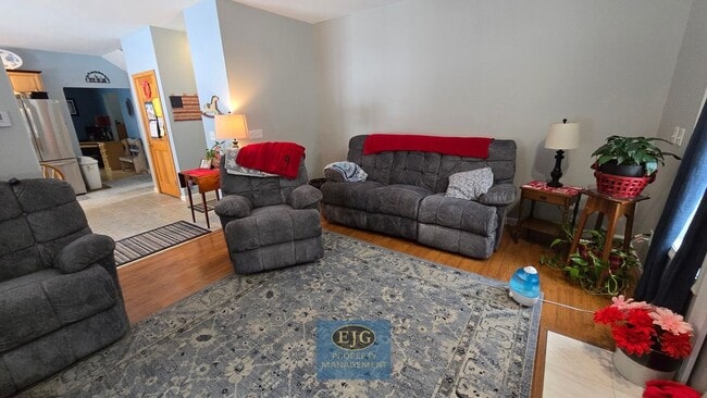 Photo - 126 Pinecrest Rd