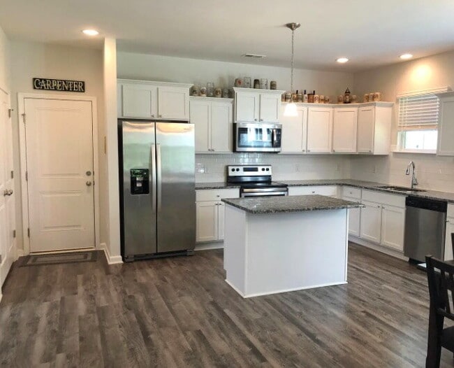 Photo - 362 Waybridge Way