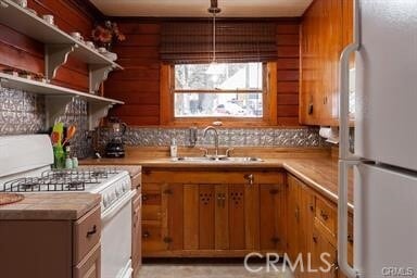 Photo - 301 E Barker Blvd