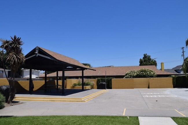 Sandalwood Cottages